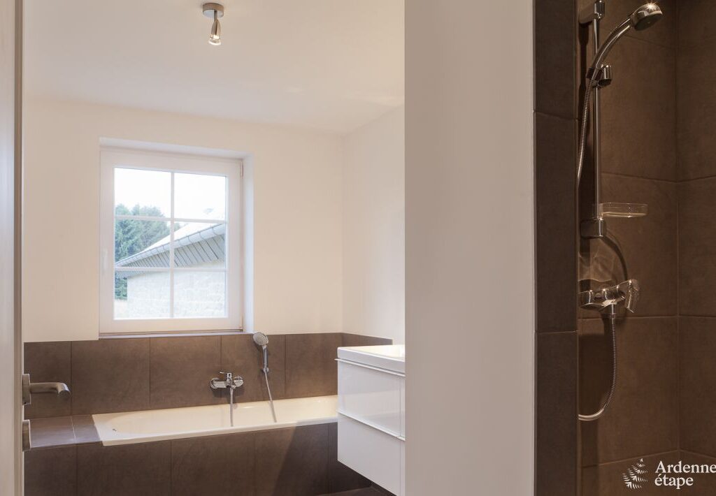 FS4-Luxury-villas-105136-02-Saint-Hubert-bedroom-1460113-1L