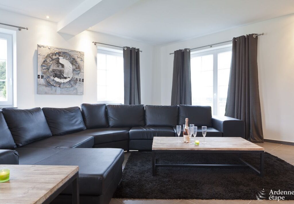 FS4-Luxury-villas-105136-02-Saint-Hubert-salon-1460082-1L